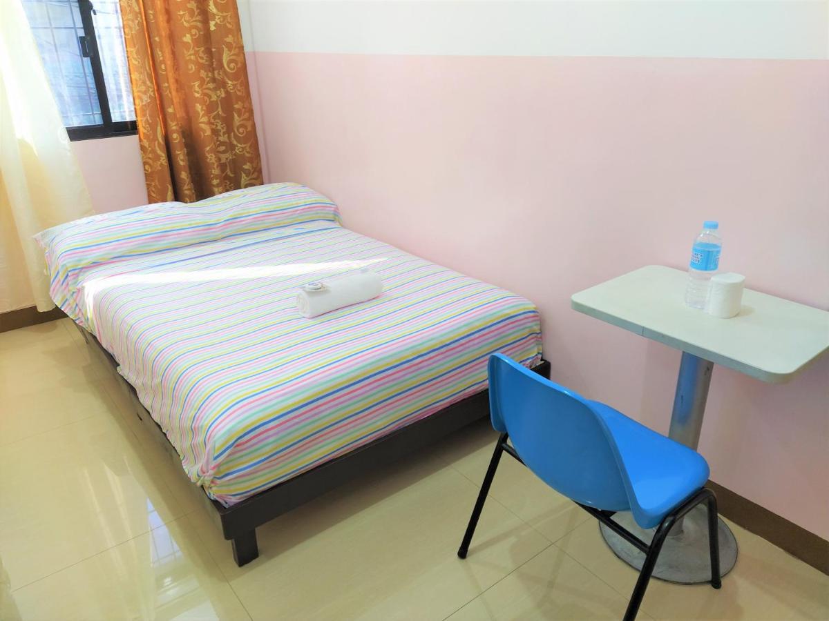 Jb Valdres Apartment Manila Exterior photo