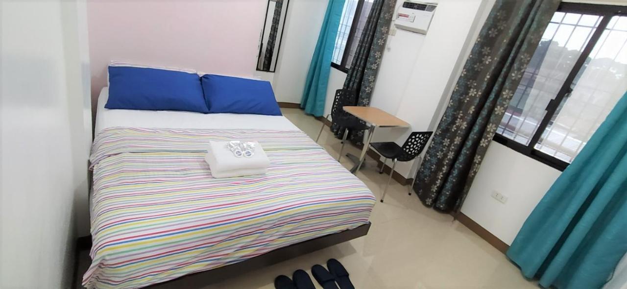 Jb Valdres Apartment Manila Exterior photo