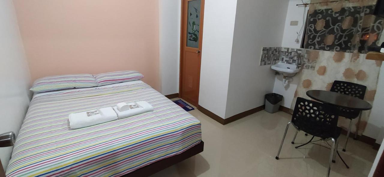 Jb Valdres Apartment Manila Exterior photo